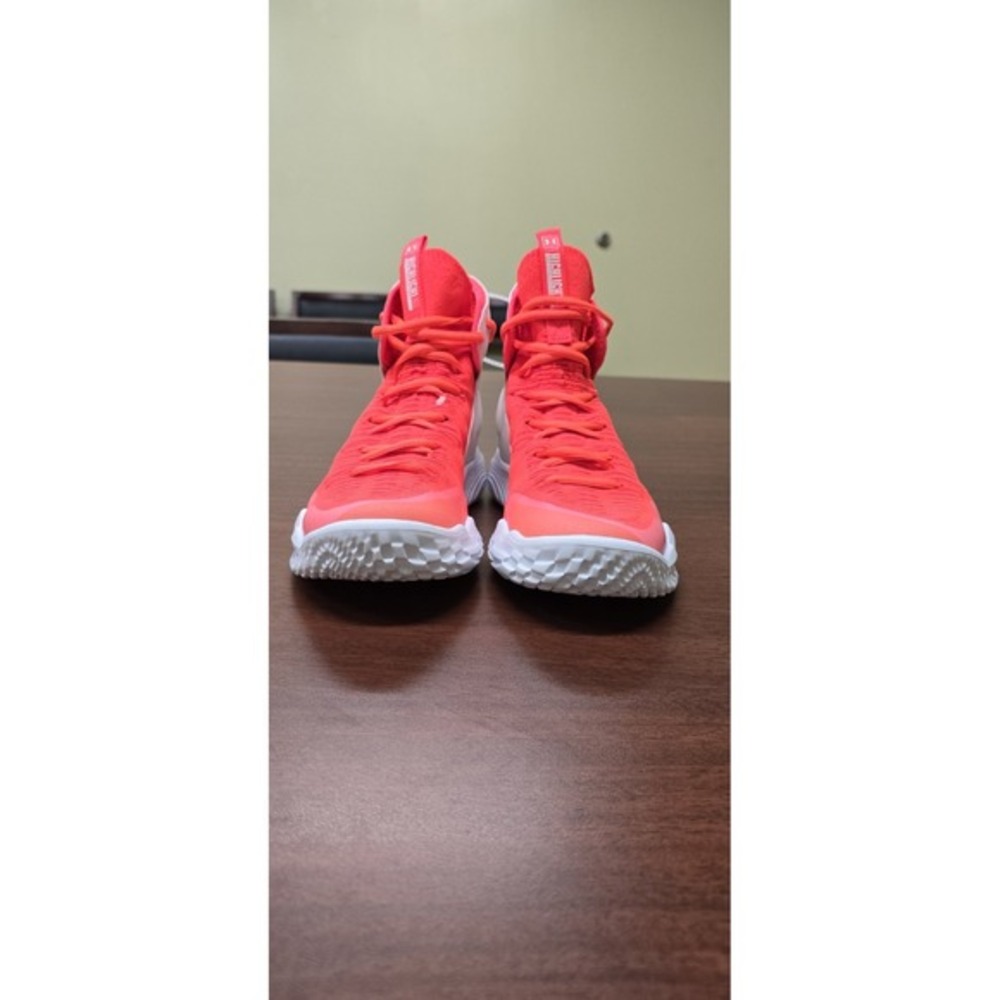 Under Armour Flow Ace Hi Top‎ Volleyball  Shies Women's 7, New